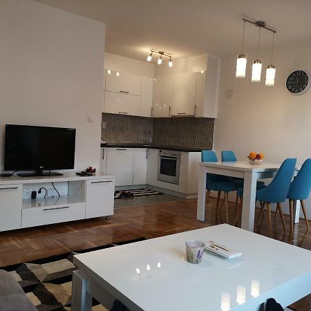 Apartman Gaga Lukavica Kültér fotó