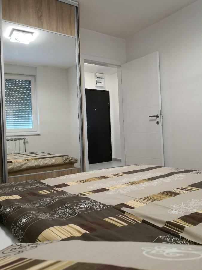 Apartman Gaga Lukavica Kültér fotó