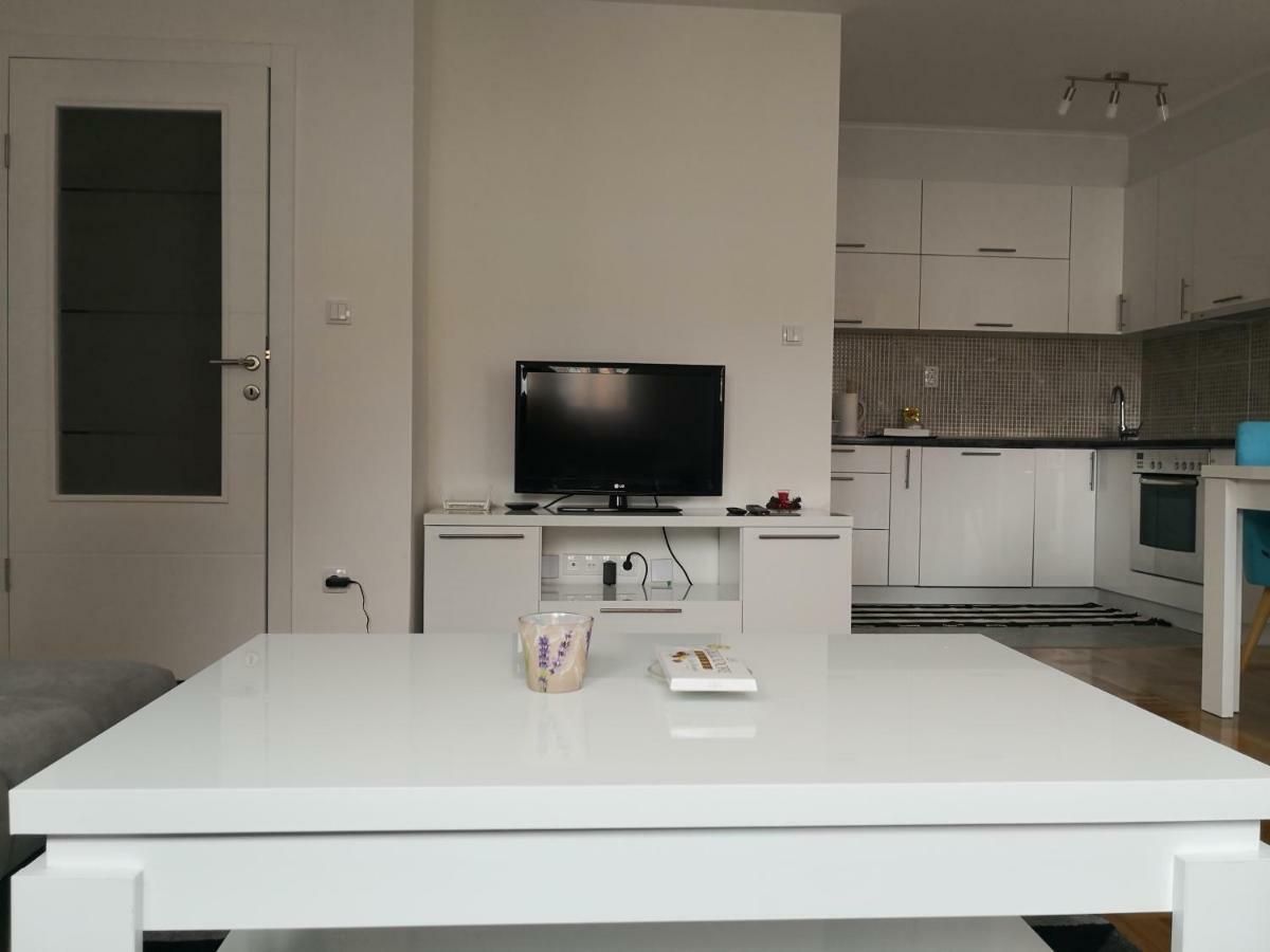 Apartman Gaga Lukavica Kültér fotó